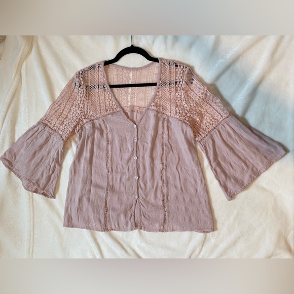 Unbranded Amazon Dusty Pink Top/Blouse Eyelet Lace Button Down Bell Sleeve Sz M - Picture 3 of 5